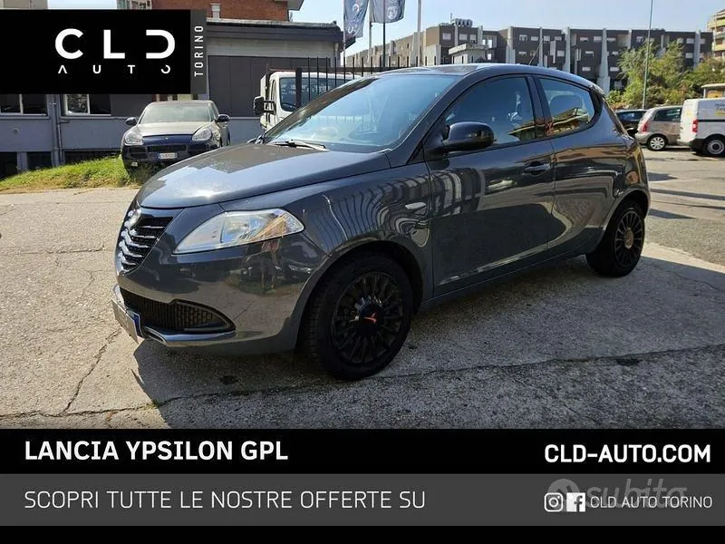 Lancia Ypsilon