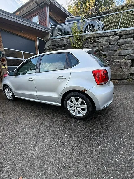 Volkswagen Polo 2010 photo 5