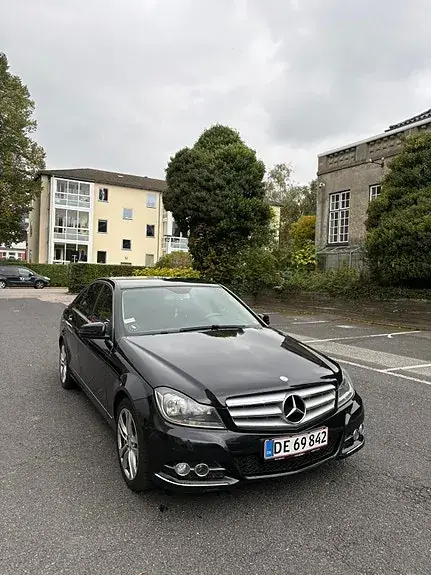Mercedes-Benz 200