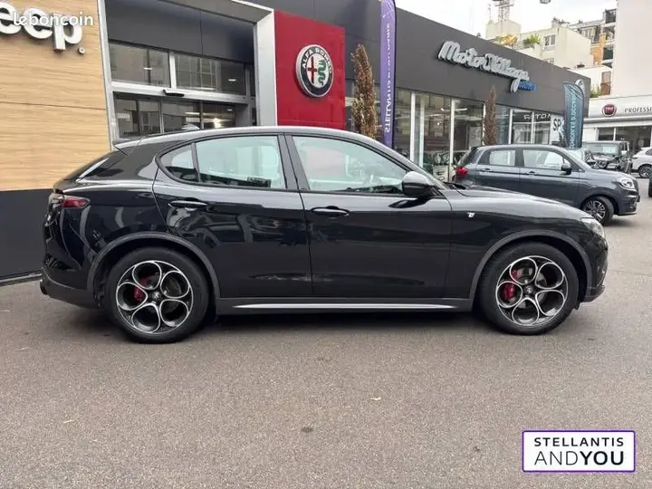 Alfa Romeo Stelvio 2023 photo 4