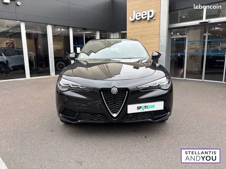 Alfa Romeo Stelvio 2023 photo 2