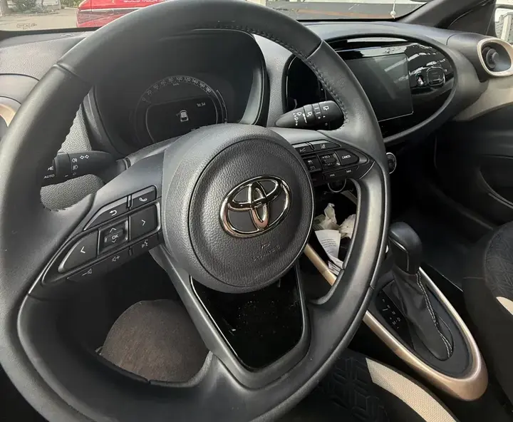 Toyota Aygo 2024 photo 2