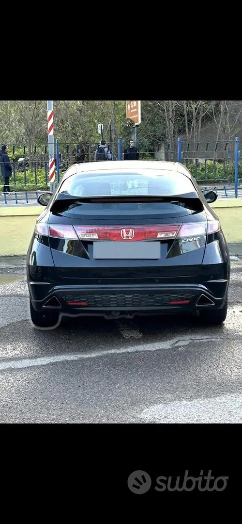 Honda Civic 2019 photo 2