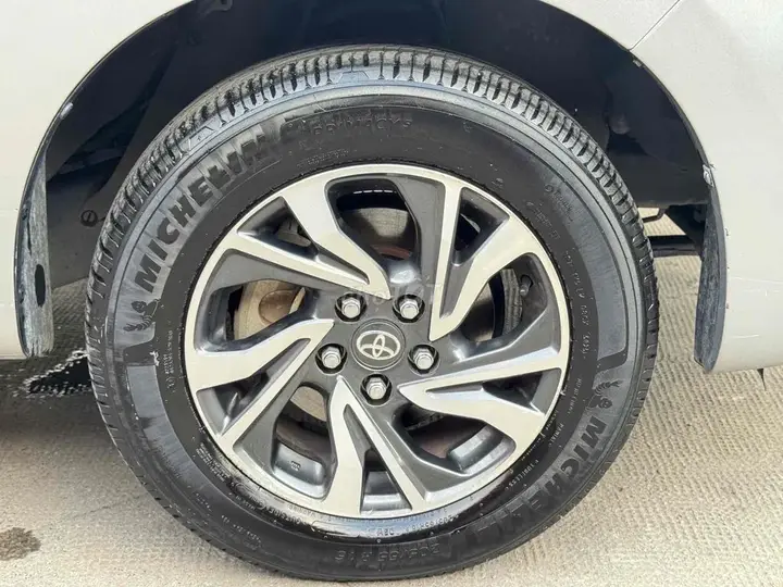 Toyota Innova 2020 photo 5