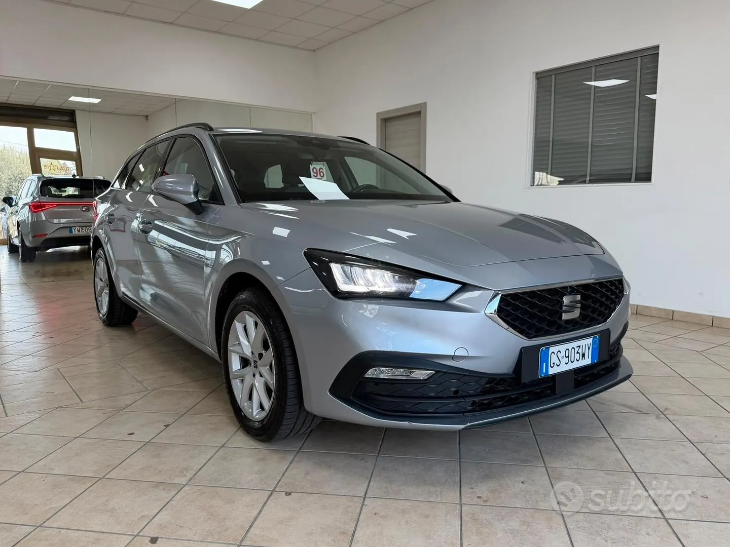 Seat Leon 2024 photo 3