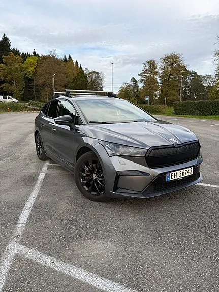 Skoda Enyaq 2023 photo 2