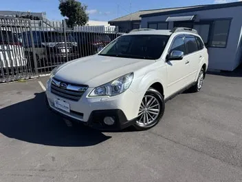 Subaru Outback 2013 photo 2