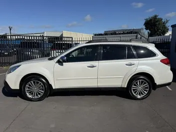 Subaru Outback 2013 photo 3