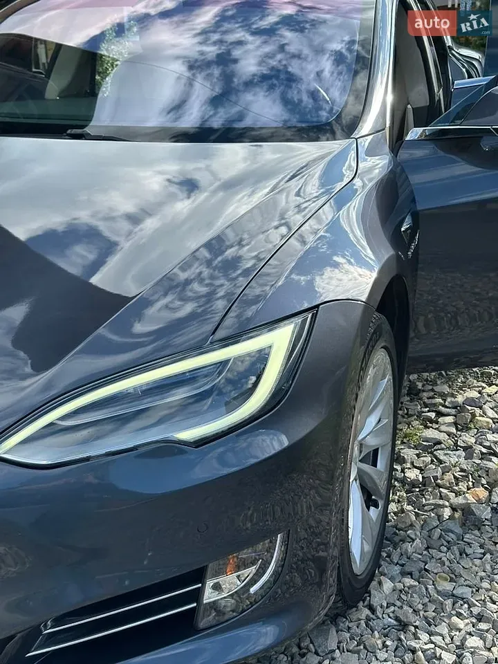 Tesla Model S 2018 photo 4