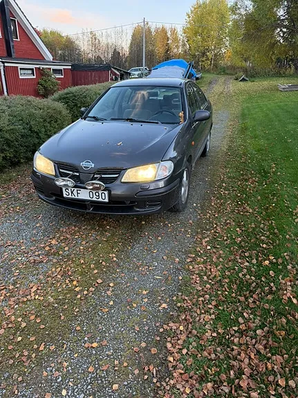 Nissan Almera