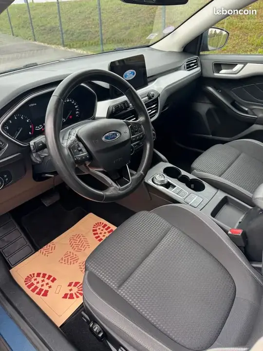 Ford Focus 2021 photo 3