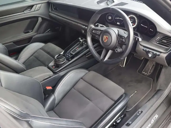 Porsche 911 2023 photo 3