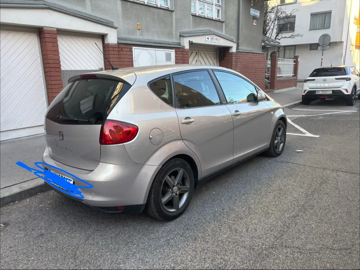 Seat Altea 2014 photo 2