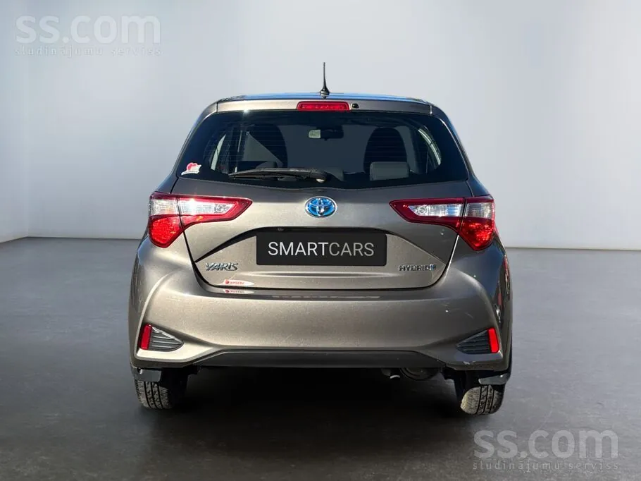 Toyota Yaris Hybrid 2018 photo 4