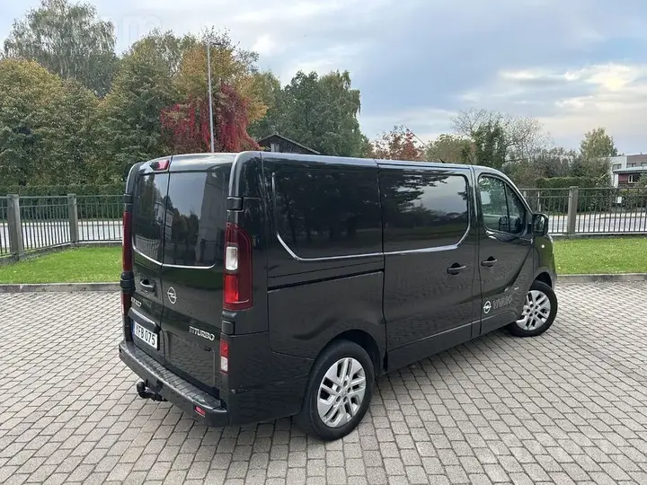 Opel Vivaro 2016 photo 5