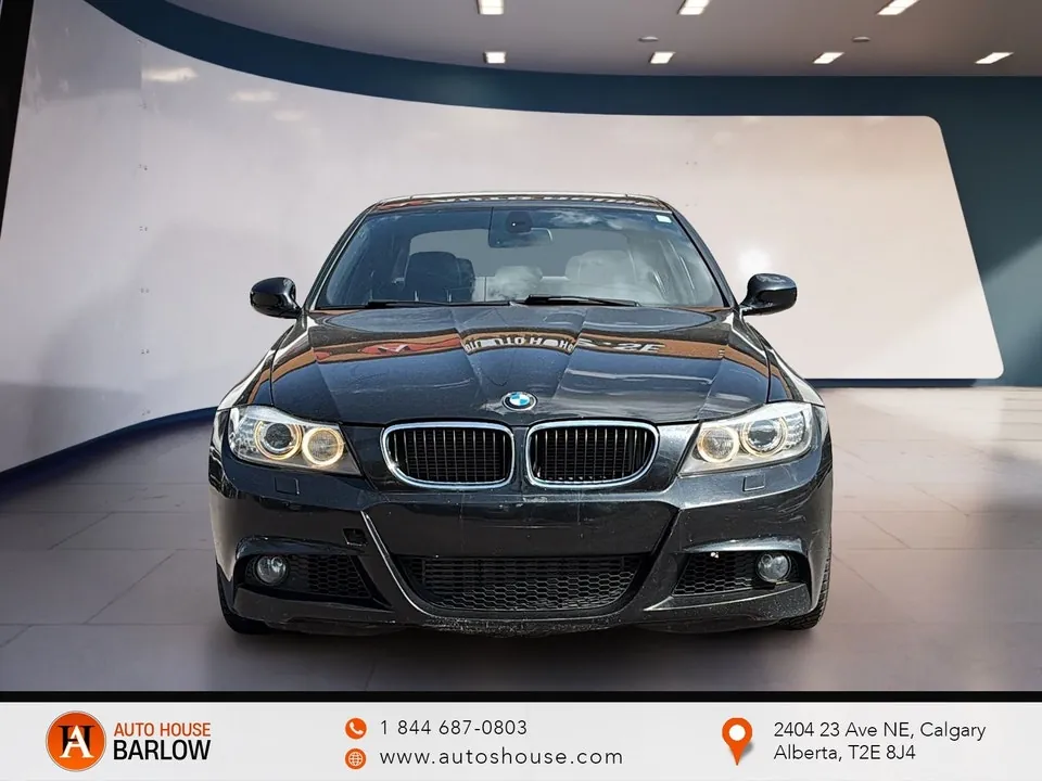 BMW 3 Series 2011 photo 2