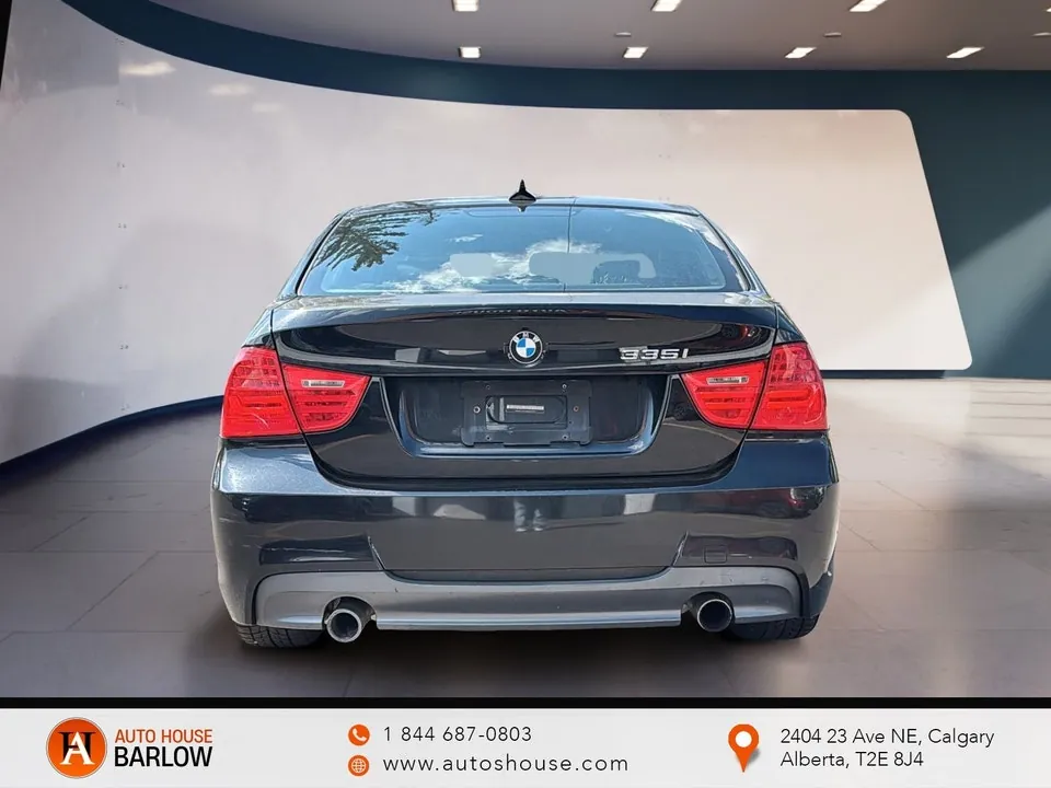 BMW 3 Series 2011 photo 4