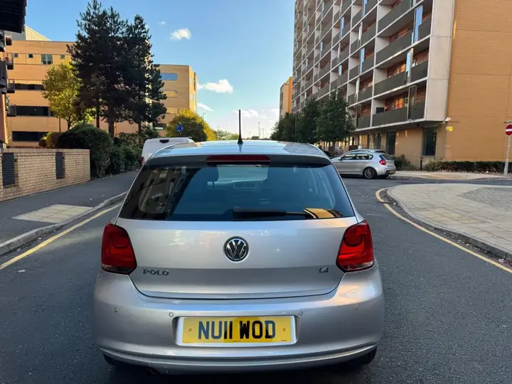 Volkswagen Polo 2011 photo 4