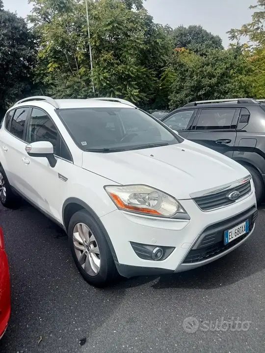 Ford Kuga 2012 photo 2