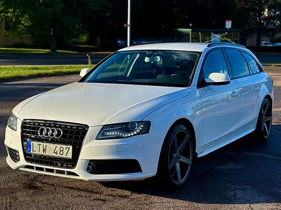 Audi A4 2012 photo 3