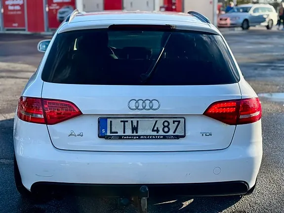 Audi A4 2012 photo 5