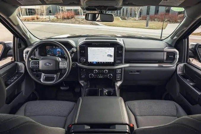 Ford F-150 2025 photo 4