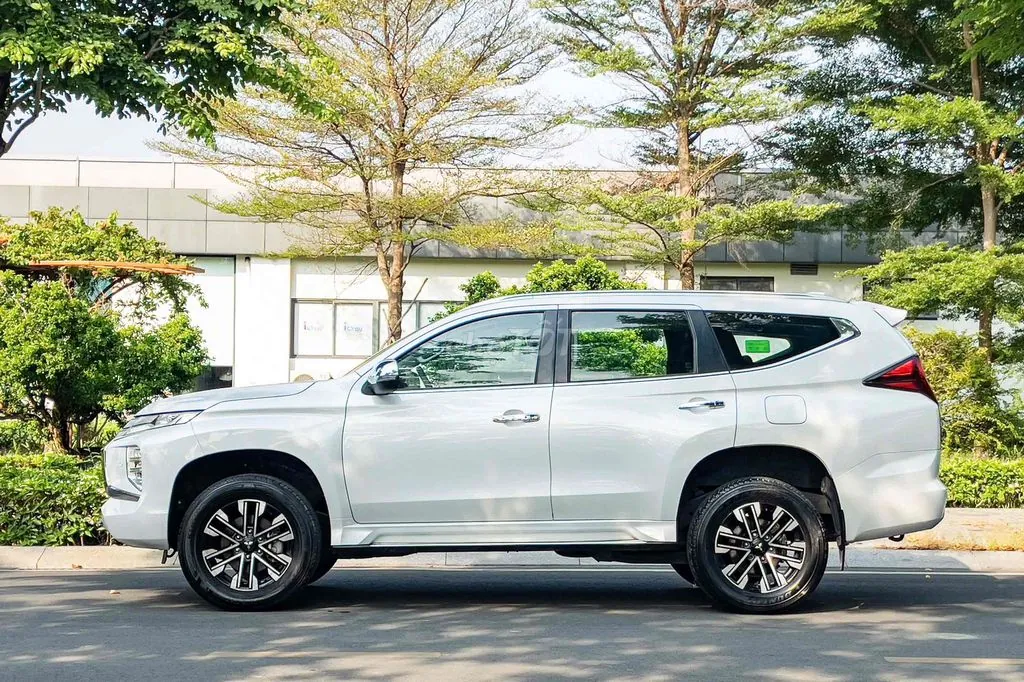 Mitsubishi Pajero Sport 2021 photo 3