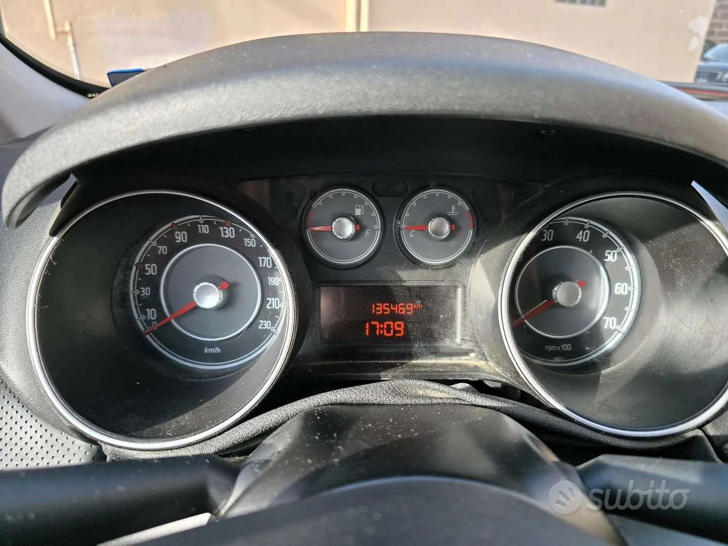 Fiat Punto 2013 photo 3