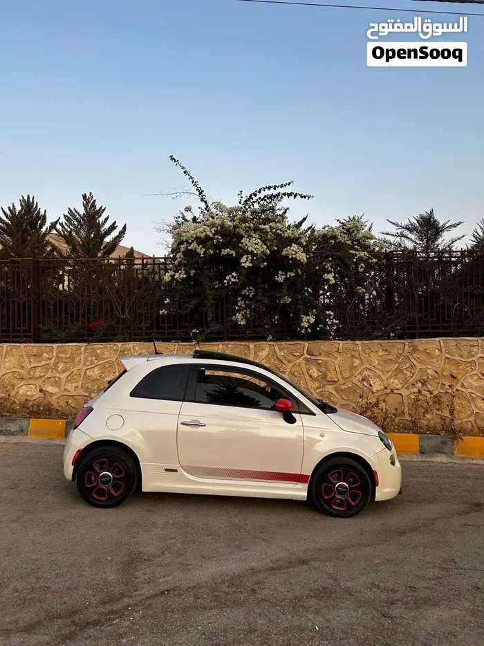 Fiat 500E 2015 photo 2