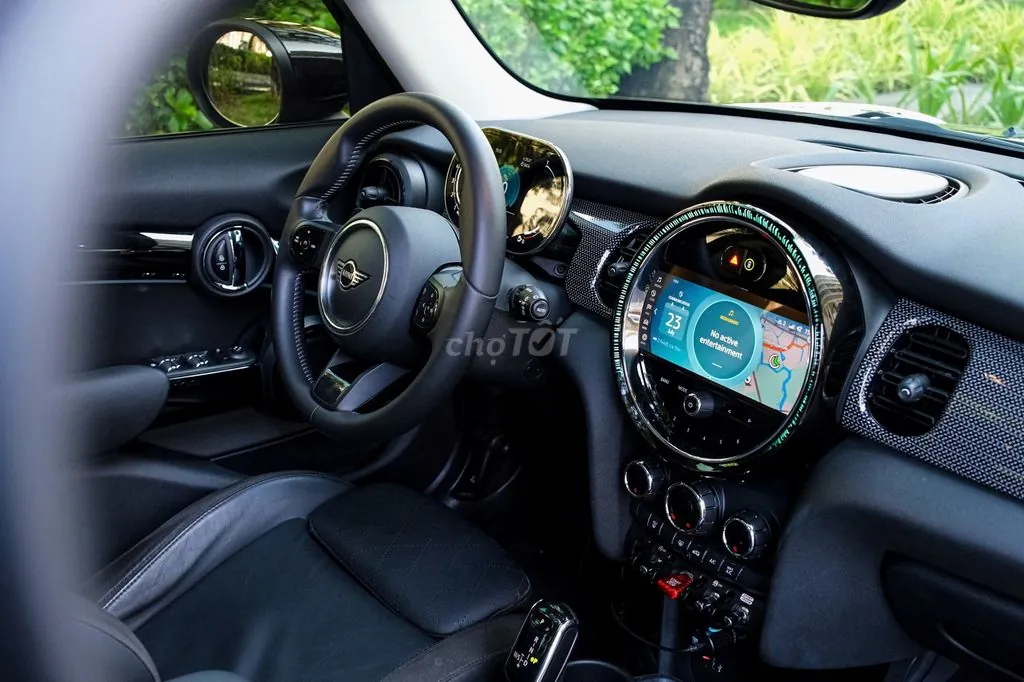 Mini Cooper S 2023 photo 2