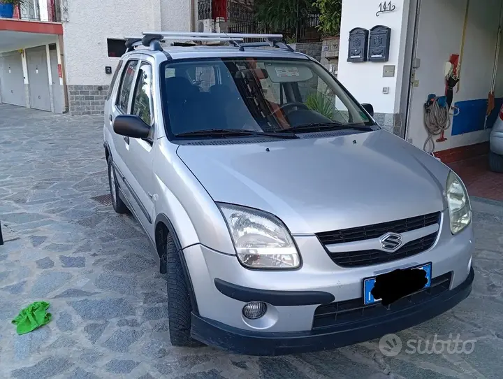 Suzuki Ignis 2004 photo 3