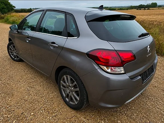 Citroen C4 2015 photo 4
