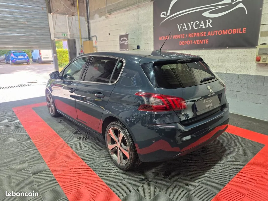 Peugeot 308 2019 photo 4