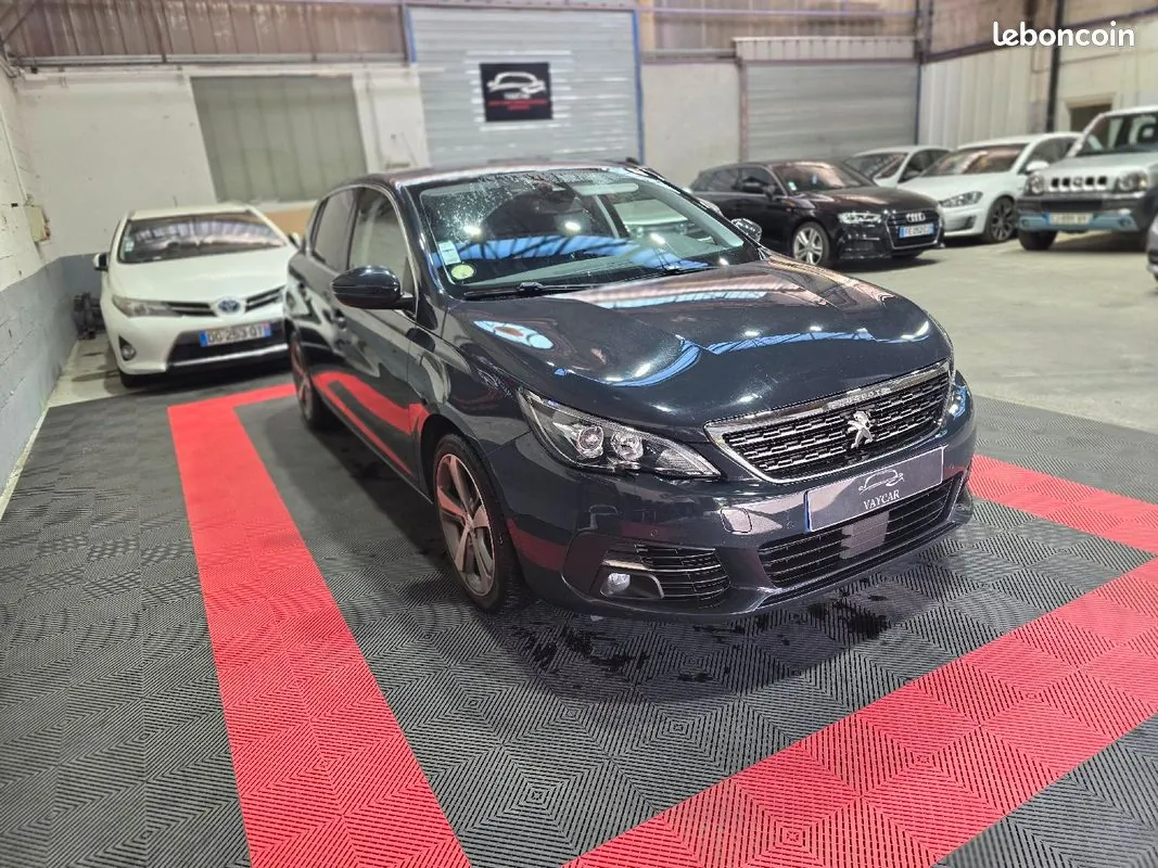 Peugeot 308 2019 photo 2