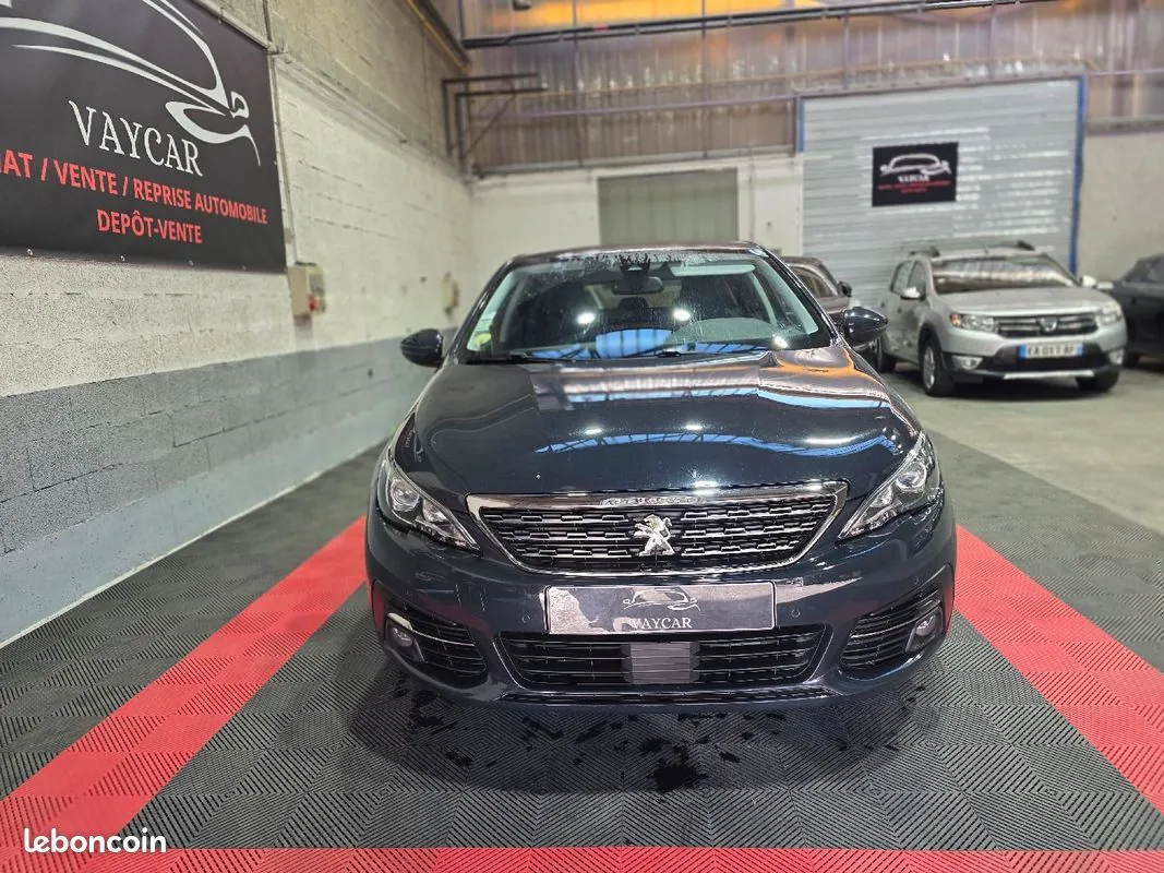 Peugeot 308 2019 photo 3