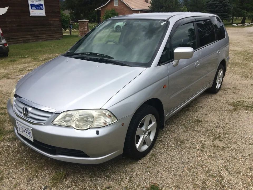 Honda Odyssey 2002 photo 3