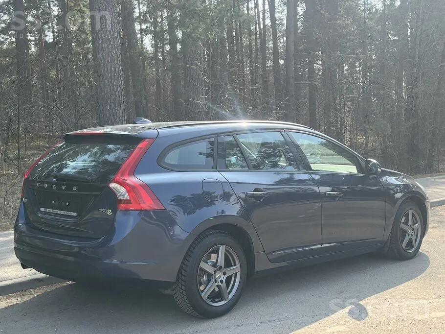 Volvo V60 2012 photo 3