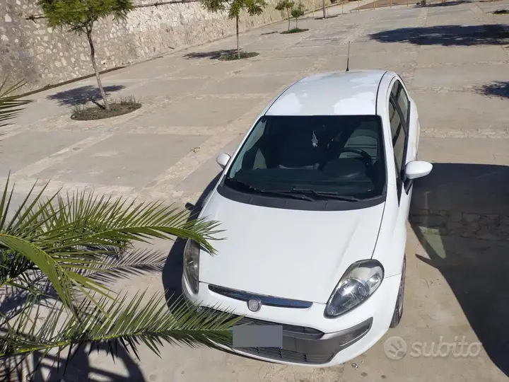 Fiat Punto Evo 2011 photo 5