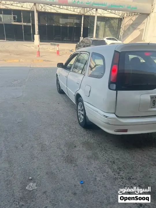 Toyota Corolla 2000 photo 2