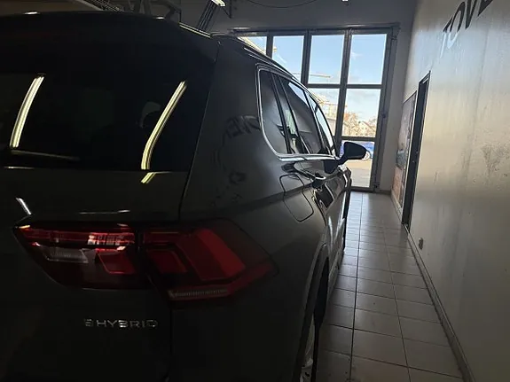 Volkswagen Tiguan 2023 photo 5