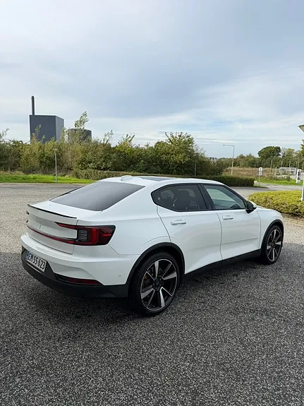 Polestar 2 2021 photo 3