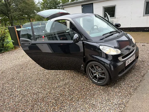 Smart Fortwo Coupe 2009 photo 4