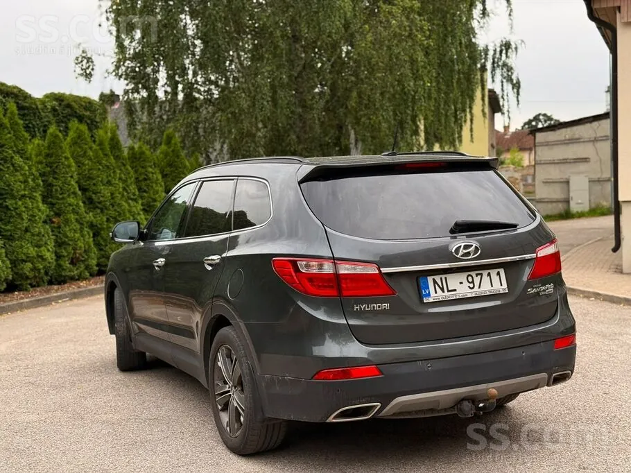 Hyundai Santa Fe 2014 photo 2