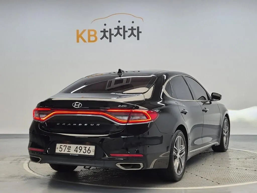 Hyundai Grandeur 2017 photo 3