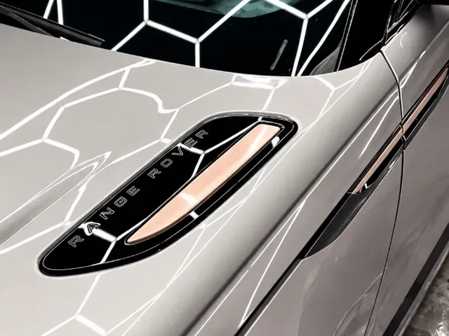 Land Rover Range Rover Velar 2019 photo 4