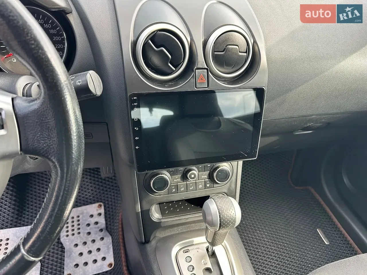 Nissan Qashqai 2011 photo 3