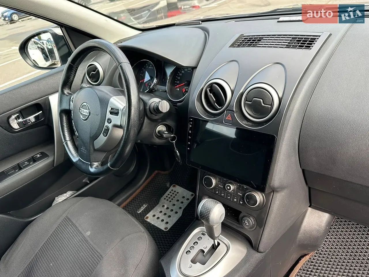 Nissan Qashqai 2011 photo 4