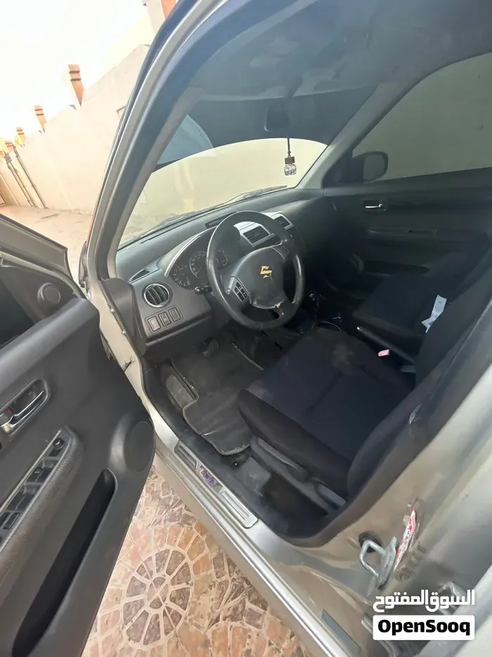 Suzuki Swift 2008 photo 4