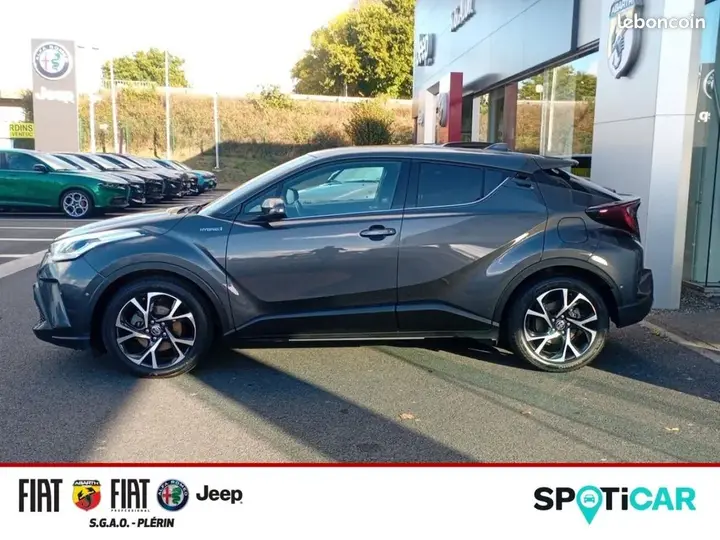 Toyota C-Hr 2022 photo 2