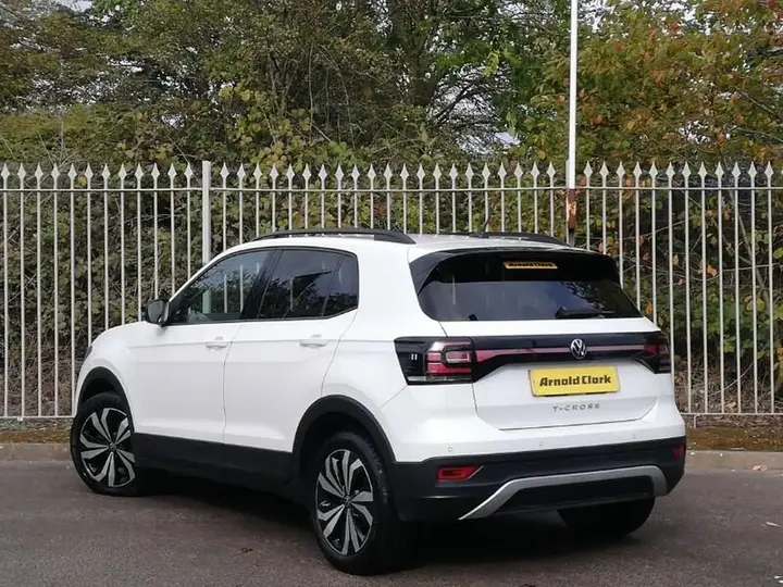 Volkswagen T-Cross 2023 photo 2